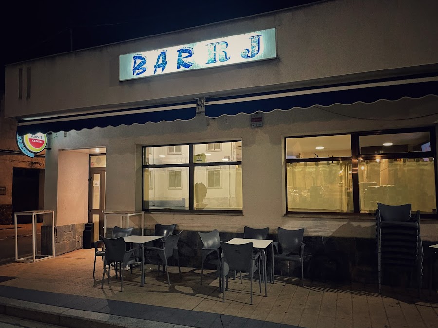 Bar R J