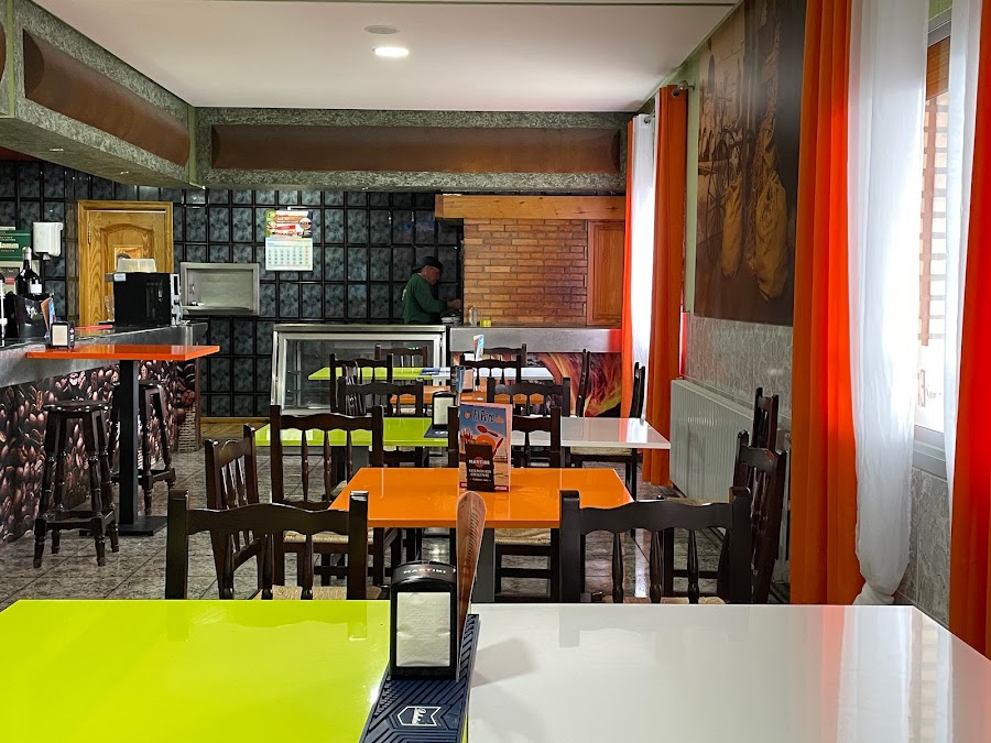 Hostal Asador El Poro Cella