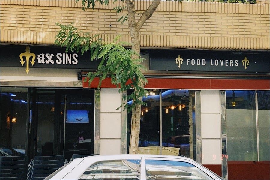 Max’SINS FOOD LOVERS TAPERÍA.